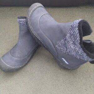 JSport Low Navy Boot 8M but run small